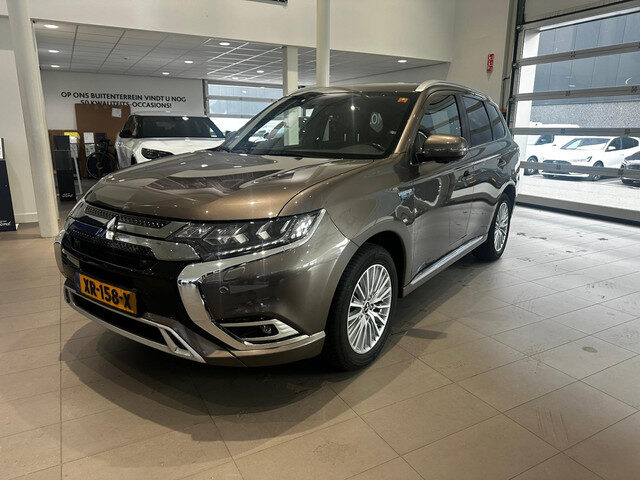 Mitsubishi Outlander 2.4 PHEV Instyle