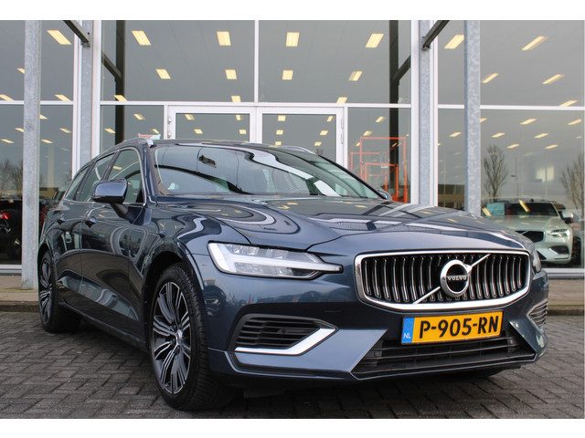 Volvo V60 T6 Plug-in hybrid AWD Essential Bright