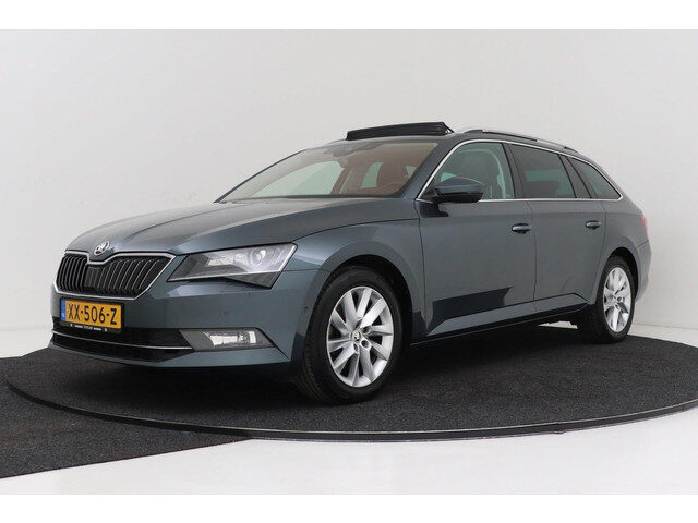 Škoda Superb Combi 1.5 TSI ACT Style Business | Panoramadak | Org NL | Leer | Elek. Stoelverstelling