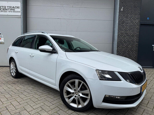 Škoda Octavia Combi 1.0 TSI Greentech Clever Edition [Virtual|Lane Assist|StoelVW|Carplay|Cruise|Nav