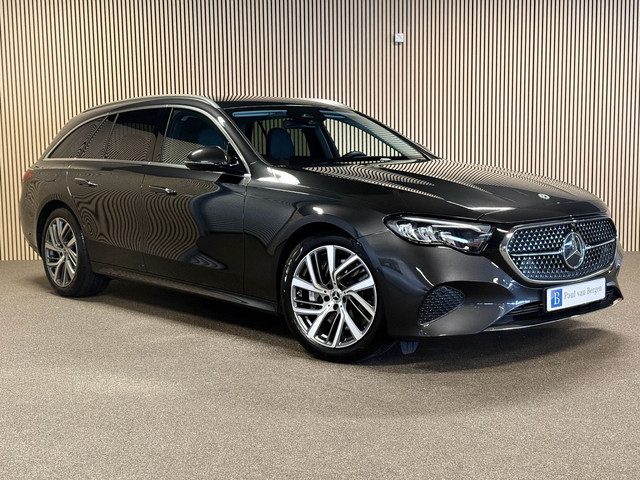 Mercedes-Benz E-Klasse Estate 300e Avantgarde Advanced-DISTRONIC-TREKHAAK-DODEHOEK-APLLE CARPLAY-COM