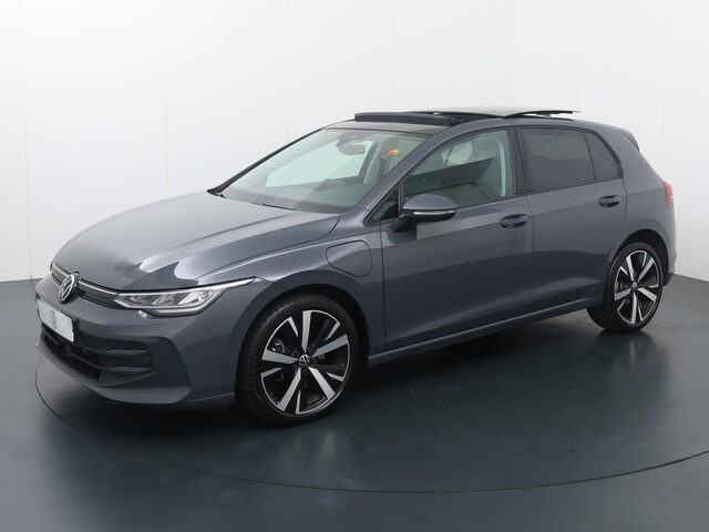 Volkswagen Golf 1.5 eHybrid Life Edition