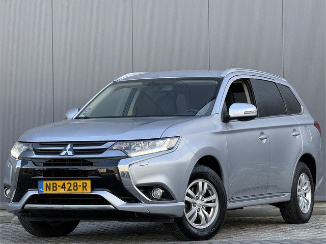 Mitsubishi Outlander 2.0 PHEV Pure