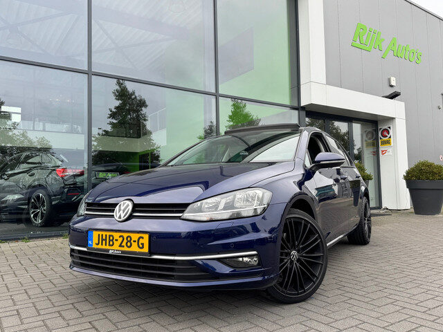 Volkswagen Golf 1.5 TSI Highline * Stoel + Stuurverwarming * Panoramadak * Virtual Cockpit