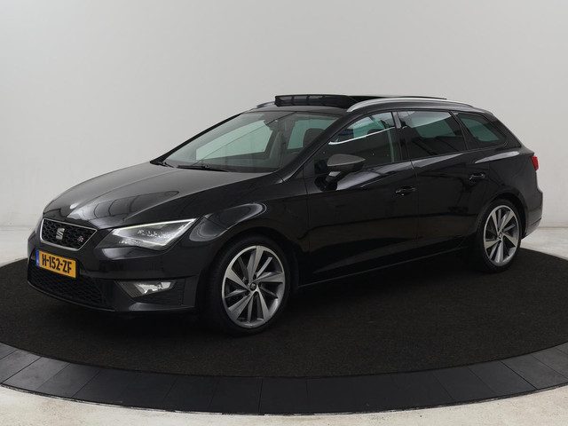 Seat Leon 1.8 TSI FR | Panoramadak | Stoelverwarming |