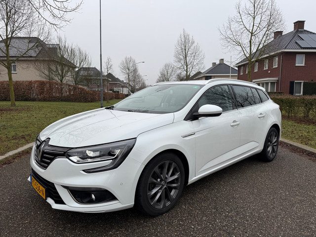 Renault Mégane Estate 1.5 dCi Série Signature Exclusiv met massage stoelen