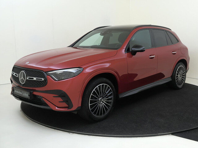 Mercedes-Benz GLC 300e 4MATIC AMG Line