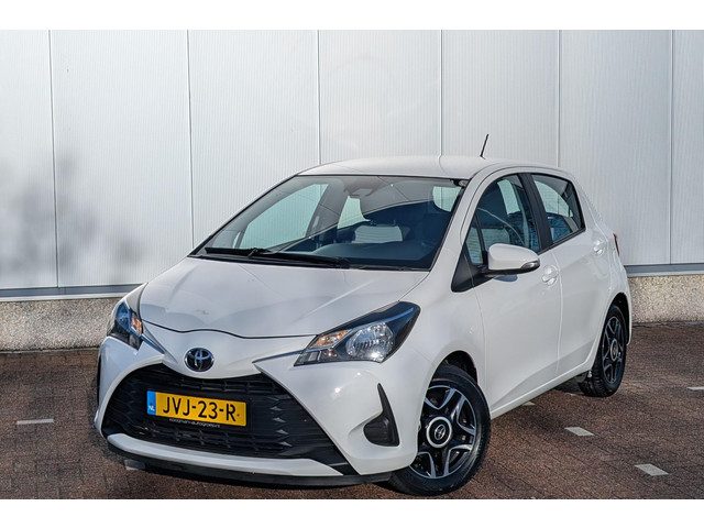 Toyota Yaris 1.5 VVT-i Design Red