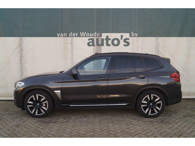 BMW iX3 80kWh 286pk Executive -LEER-PANO-LEER-ECC-