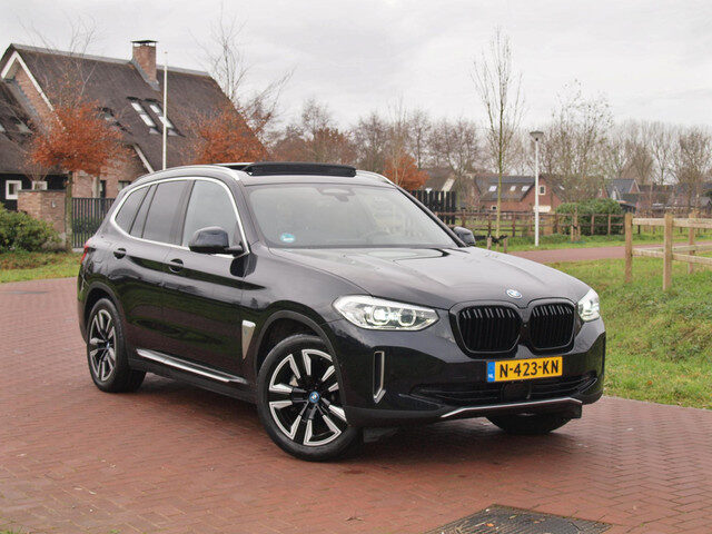 BMW iX3 Executive 80 kWh