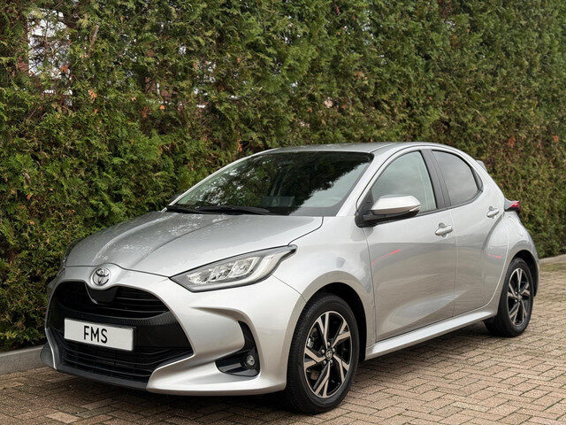 Toyota Yaris 1.5 Hybrid Dynamic CarPlay Camera
