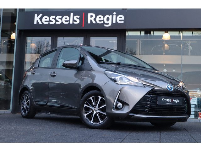 Toyota Yaris 1.5 Hybrid Dynamic Navi Camera Cruise DAB+ Clima