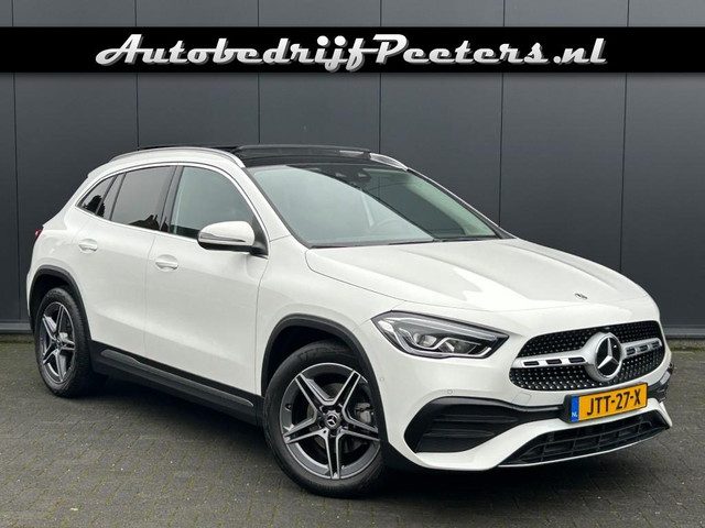 Mercedes-Benz GLA GLA 200 AMG Line Pano LED Leder Camera Sfeerlicht MBUX e.Trekhaak