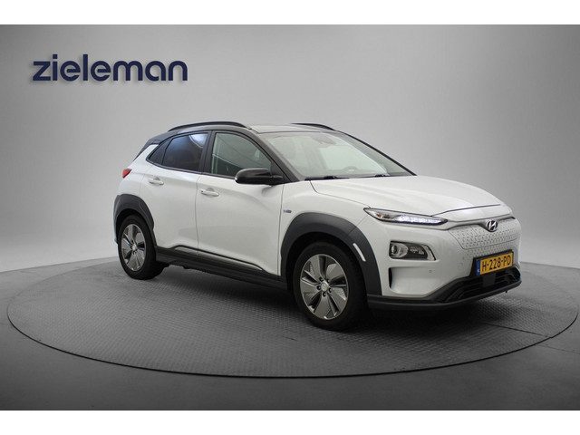 Hyundai Kona Electric Premium 64 kWh Fase 3 - Carplay, Camera, Leer, Stoelverw. SOH 97,1%