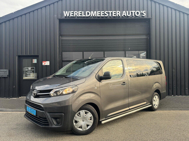 Toyota ProAce Shuttle 1.5 D-4D Cool Comfort Long Dakraam Taxi klaar