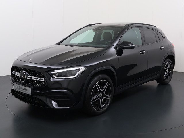 Mercedes-Benz GLA 250e AMG // Memory Stoelen // Distronic // Panoramadak // Rij Assistentiepakket //