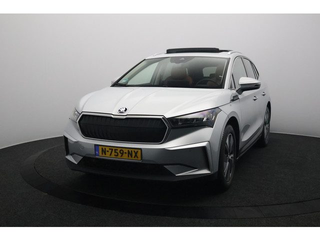 Škoda Enyaq iV 60 SOH 94% | Warmtepomp | Panoramadak | Camera | Leer
