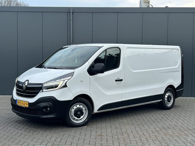 Renault Trafic 2.0 dCi 146 PK / L2H1 / 1e EIG. / AUTOMAAT / SORTIMO INRICHTING / TREKHAAK / AIRCO /