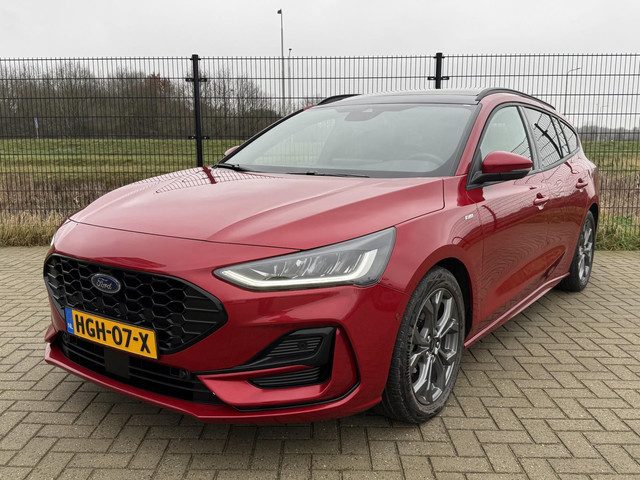 Ford Focus Wagon 1.0 EcoBoost Hybrid ST Line X | PANO | 155PK | Camera | Blind Spot | Stuur/stoel ve