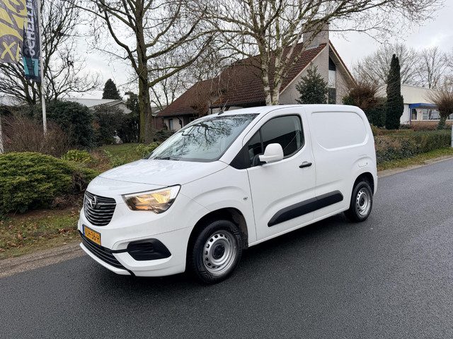 Opel Combo 1.5D 100PK L1H1 Navi•Airco•Cruise