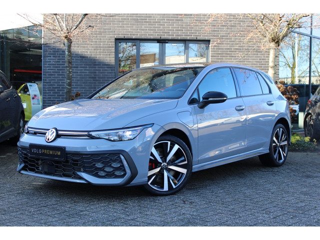 Volkswagen Golf 1.5 eHybrid GTE 272PK! Pano/Virtual/360view "RIJKLAARPRIJS"
