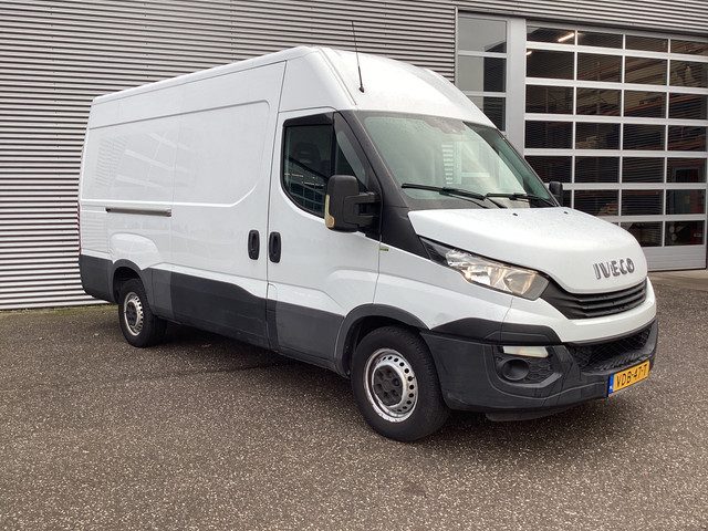 Iveco Daily 35S16V 2.3 Aut. L2H2 155 pk EXPORT 3.5t Trekverm./ EURO 6/ Climate/ Trekhaak