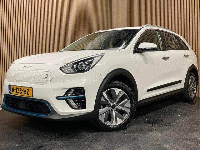 Kia e-Niro DynamicLine 64 kWh|93,6% SOH|NW LOGO|FACELIFT|3-FASE|1/2 LEDER|ACC|CARPLAY|CAMERA|STOELVE