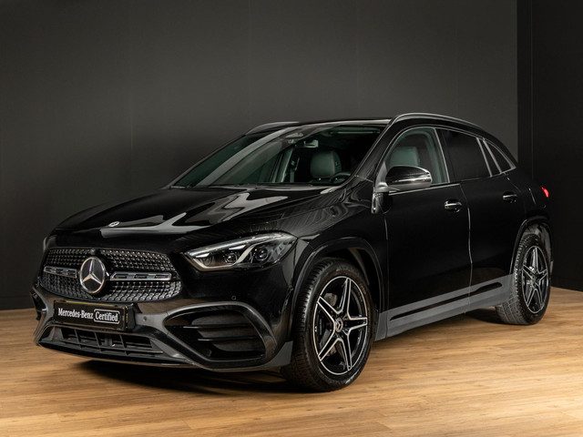 Mercedes-Benz GLA 180 AMG Line