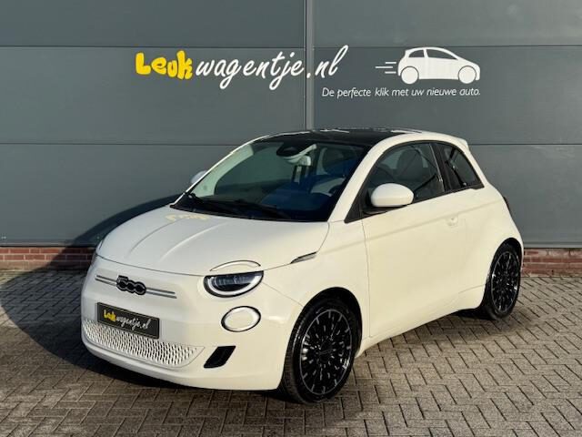 Fiat 500e Icon 42 kWh *pano *camera *keyless *comfort *17"