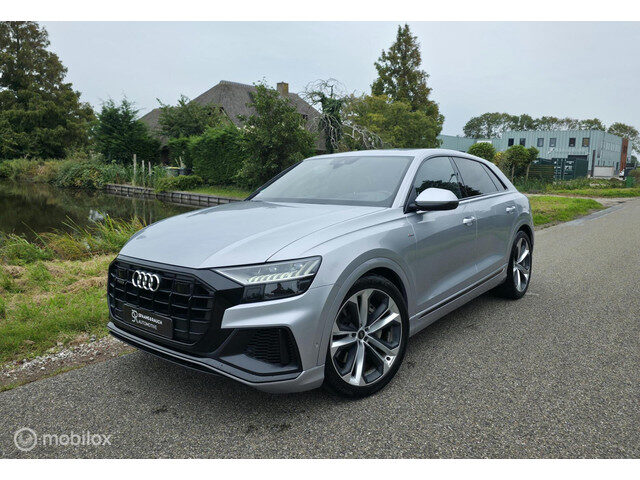 Audi Q8 55 TFSI e Quattro S-Line / Nachtzicht / HUD / Sfeer
