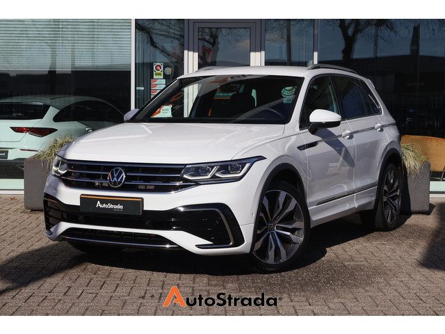Volkswagen Tiguan 1.5 R-Line TSI 150pk DSG | ACC | Climate | Stoelverwarming | Dodehoek | Keyless |