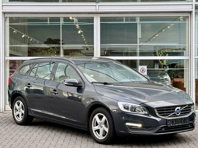 Volvo V60 T3 153PK AUT6 Polar+| Camera| Stoel+Stuur verw| Navi| Keyless