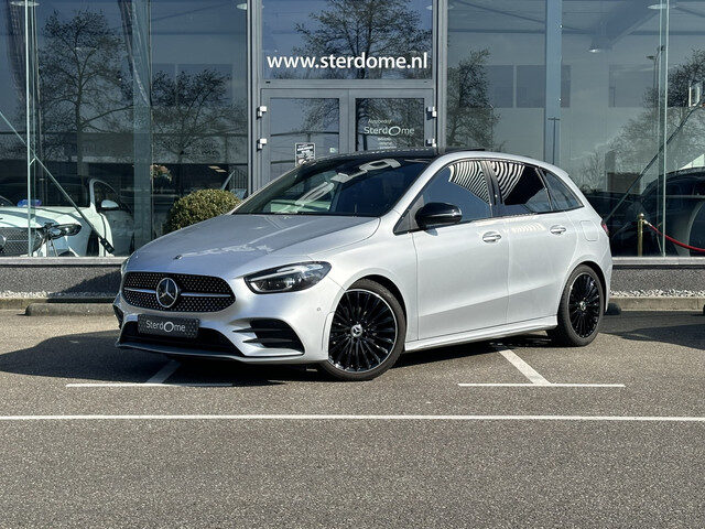 Mercedes-Benz B-Klasse 200 AMG Line l Distronic l Panoramaschuifdak l MBUX l Achteruitrijcamera l Mu