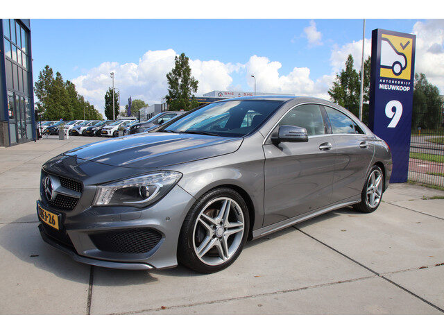 Mercedes-Benz CLA 200 AMG line DCT