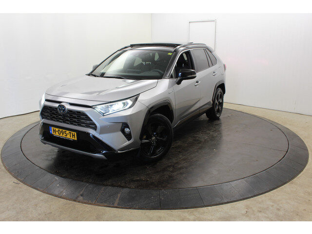 Toyota RAV4 2.5 Hybrid AWD Bi-Tone Innovation Panodak Trekhaak 1650kg Camera