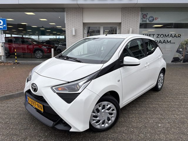 Toyota Aygo 1.0 VVT-i x-play | Airco | Apple Carplay/Android auto |