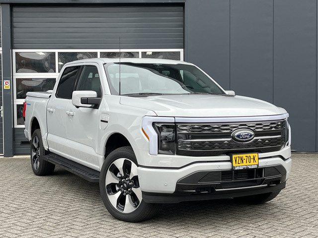 Ford F 150 USA Lightning Platinum Extended Range SuperCrew | BPM VRIJ | Trekhaak | Panodak | VOORRAA