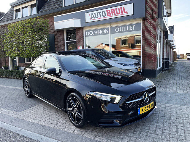 Mercedes-Benz A-Klasse 200 Premium AMG | Schuifdak.| Virtual Cockp. | 18 Inch | Ned auto