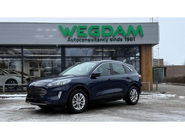 Ford Kuga 2.5 PHEV TITANIUM / Winter pack*
