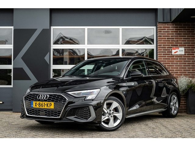 Audi A3 Sportback 30 TFSI S edition | S-Line | ACC | Led | Virtual | Afgevlakt stuurwiel | NAP |