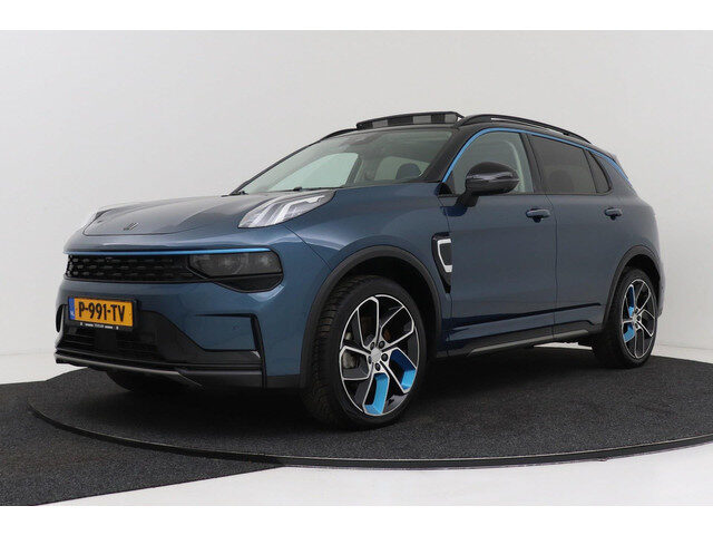 Lynk&Co 01 1.5 PHEV | Org NL | Panoramadak | CarPlay | 360 Camera | Stoelverwarming |