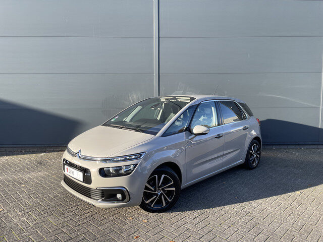 Citroën C4 Picasso 130pk Feel (Trekhaak - Elektrische klep - Keyless Entry - Camera - Apple Carplay