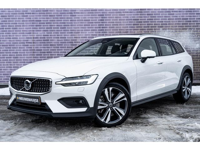 Volvo V60 Cross Country B5 AWD Ultimate