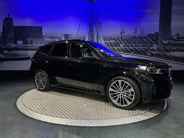 BMW X1 XDrive25e M-Pakket *Pano*HUD*360camera*DriveAssPro*