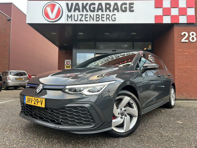 Volkswagen Golf 1.4 eHybrid GTE // FULL LED // VIRTUAL COCKPIT // STUUR+STOELVERWARMING // PDC V+A /