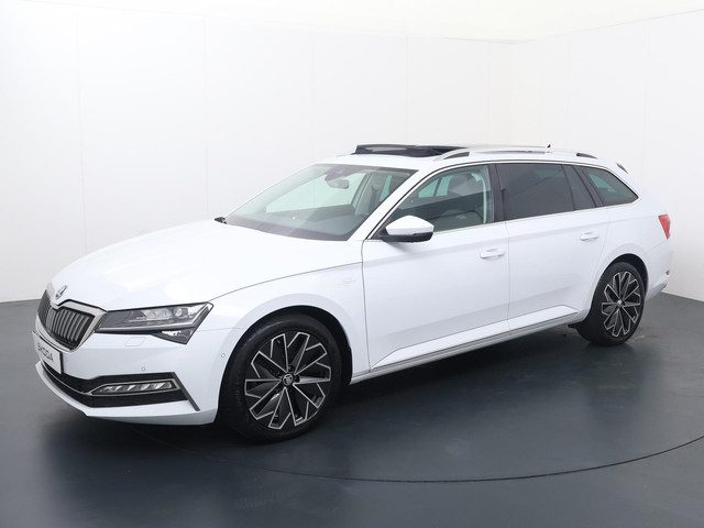 Škoda Superb Combi 1.4 TSI iV Laurin & Klement Edition