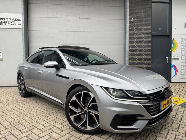 Volkswagen Arteon 2.0 TSI 4Motion Business R [Pano|Keyless|Carplay|Camera|Dealer OH]