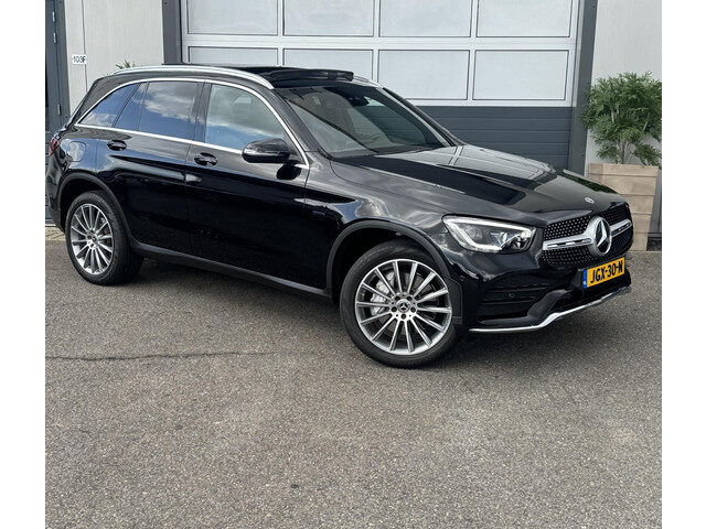 Mercedes-Benz GLC 300e 4MATIC Premium