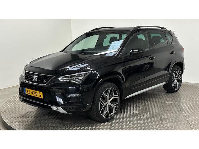 Seat Ateca 1.5 TSI FR Business Intense automaat leer led trekhaak stoelverwarming navigatie carplay