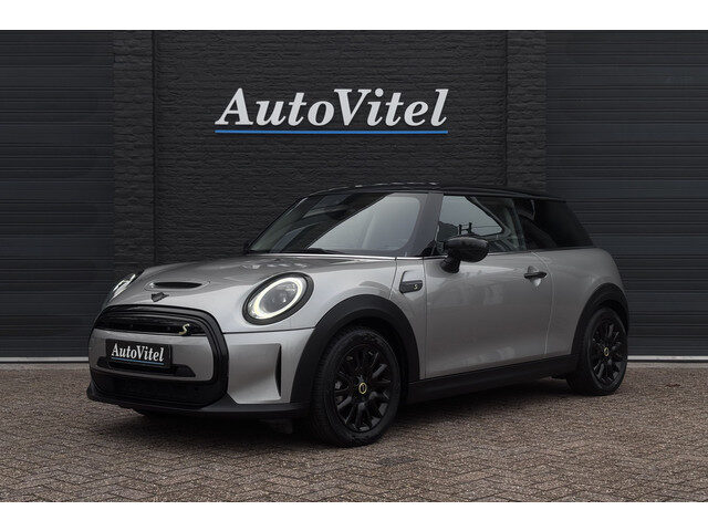 MINI Electric Cooper SE 33 kWh | Camera | Comfort Access | Stoelverwarming | LED